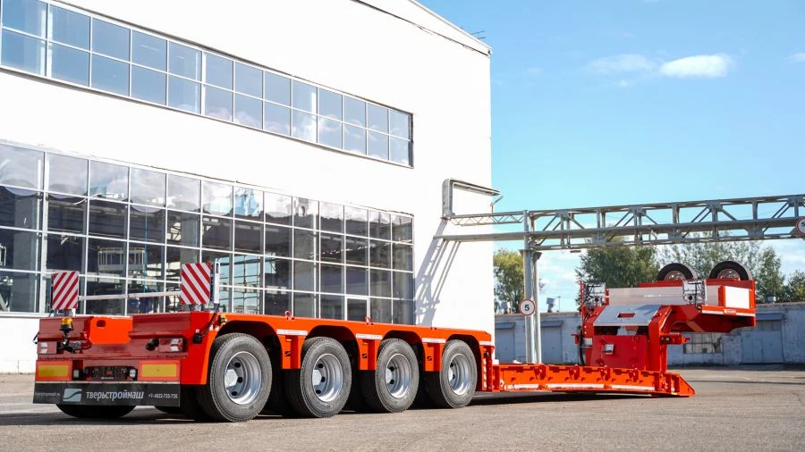 Specialized Pneumatic Suspension Semi-Trailer Tversoyrmash 993941 F024 with Wideners
