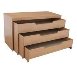 Triple-Level Children’s Bed with Pull-Out Sleeping Areas