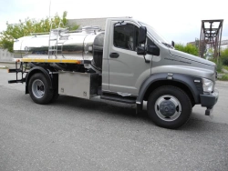 Specialized Transport Vehicle - Tanker 47122R on GAZ C41R13 Chassis