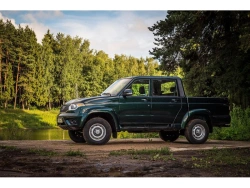 UAZ Pickup Truck 23632-145-03 - 4-Door, 5-Seater