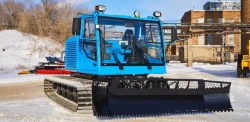 Crawler tractor, industrial RT9.00000-120, model SUM RT9 with YaMZ-53646-10 engine