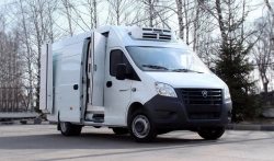 IAC-1767MR Vehicle for Food Transport with Thermo-Isolated Van