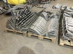 Central Bucket Tooth Model 252101813 for SDLG and XCMG Loaders