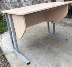 Office Desk with Metal Frame for Work