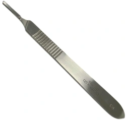 Surgical Scalpel for Precise Tissue Dissection and Cutting