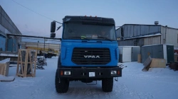 Special Truck Tractor with Crane for Heavy Cargo - Model 5849H2