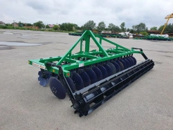 Disc Harrow BD-5x2H with Roller