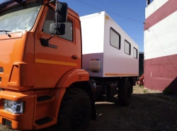 Crew Bus for Transportation, Model 67061Y