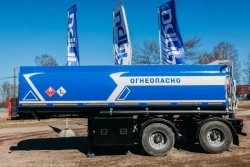 Tank Semi-Trailer for Transportation of Oil Products Model 9639E