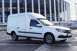 General Purpose Cargo Vehicle with Metal Body and Plastic Roof GRNTNH