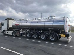 GIGA Thermally Insulated Four-Axle Tank Semi-Trailer 91533