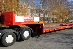 9853 Semi-Trailer with Metal Platform and Ramps - Multiple Modifications