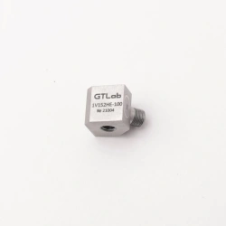 High-Performance Voltage Output Accelerometer 1V152HE-10