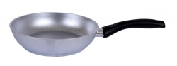 Kukmara 220/60-m Aluminum Frying Pan (Uncoated) with Bakelite Handle