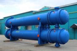 Shell and Tube Heat Exchanger with Fixed Tube Sheets and Temperature Compensator