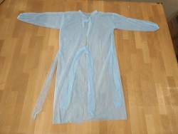 Disposable Non-Sterile Medical Gown with Ties
