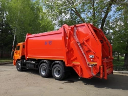 Rear-Loading Garbage Truck KO-427-80 on KAMAZ Chassis