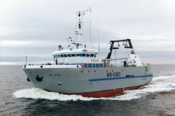 Freezing Trawler for Fishing - Model 50010