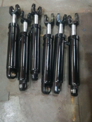 Medium Blade Extension Hydraulic Cylinder for Heavy Machinery DZ-98V.43.04.000