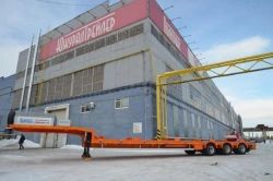 Heavy-Duty Semi-Trailer for Transporting Large Cargo and Equipment - Politrans 94183-100