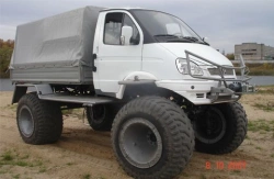 ZTM Z0071 All-Terrain Snow and Swamp Vehicle