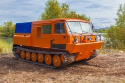 Floating All-Terrain Snow and Swamp Vehicle TTM-3904GR