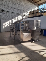 Universal Feed Loader Robotized for Livestock Management