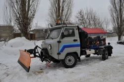 Multifunctional Combined Machine MKM-1904-15 "Chistik" with Attachments