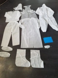 Disposable Non-Sterile Medical Clothing Set (Overall, Hood Cap)