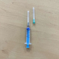 Sterile Single-Use Luer Injection Syringe with Needles - Model 4A Luer