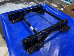 Front Right Seat Podium Frame for Peugeot Citroen Opel 4413253