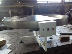 G4-TK-S Step Conveyor with Plastic Belt