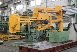 Portable Sandblasting Machine Model 24437V for Foundry Applications