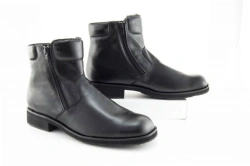 Complex Orthopedic Shoes for Prosthetic Devices with Insulated Lining