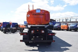 UZST Tank Semi-Trailer 9176-0000061 for Oil Transport