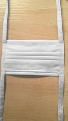 Disposable Medical Non-Sterile Surgical Face Mask 4-Layer 18x9 cm, White