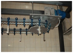 T-Profile Overhead Conveyor for Container Feeding