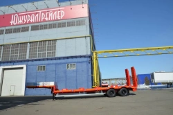 Heavy-Duty Semi-Trailer Politrans 94161-010 for Transporting Oversized Cargo