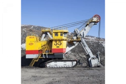 Open-Pit Mining Excavators for Mineral Extraction
