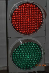 LED Traffic Signal Light T8.1 - Dual Section (Red/Green)
