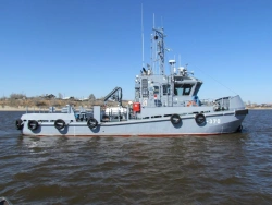 Raid Tugboat for Towing and Maneuvering, Model 705BM RB-370