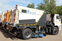 BCM-279.2 Vacuum Sweeper on KAMAZ 43253 Chassis (Auxiliary Engine MMZ-4DTI.1)
