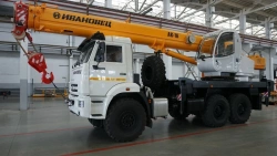 Automotive Crane KS-35714K-2-10 with U2.65.52.000 Cabin