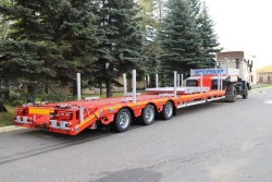 Low-Deck Tri-Axle Semi-Trailers 9942L3 for Heavy Loads