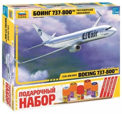 Boeing 737-800 Passenger Airliner Gift Set
