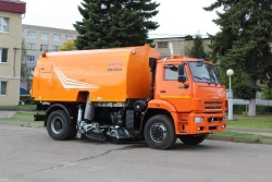 Sweeping and Cleaning Machine KBR-K7K-03 for Asphalt and Concrete Surfaces