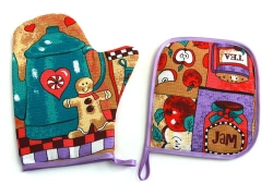 Kitchen Oven Mitts for Safe Cooking and Decorative Use