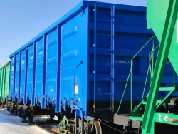 Universal Four-Axle Metal Hopper Car Model 12-9780-01