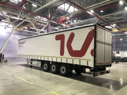 Tent Cargo Semi-Trailer Model 9251001 with Axle Aggregate 61.68.365.056QS