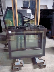 Tempered Brown Glass for Tram Car 71-411, 1174*1165 DAG 1016.5-10